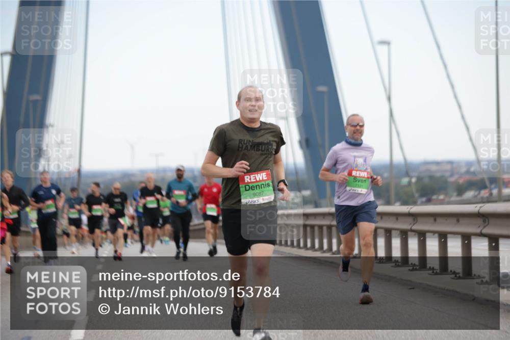 03.10.2025 - Köhlbrandbrückenlauf Jannik Wohlers http://msf.ph/oto/9153784 03.10.2025 15:21:32 Position 1 9087, 7121 meine-sportfotos.de