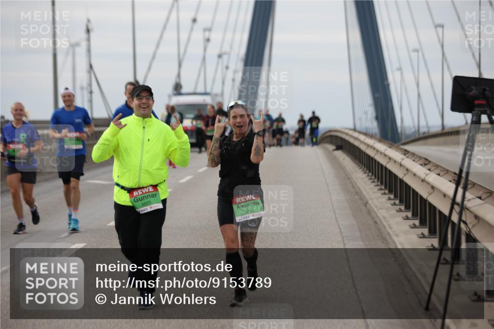 03.10.2025 - Köhlbrandbrückenlauf Jannik Wohlers http://msf.ph/oto/9153789 03.10.2025 16:04:46 Position 1 9256, 9260 meine-sportfotos.de