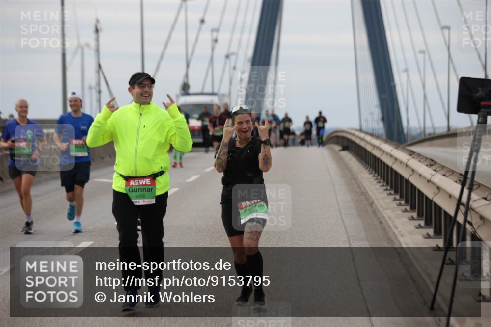 03.10.2025 - Köhlbrandbrückenlauf Jannik Wohlers http://msf.ph/oto/9153795 03.10.2025 16:04:46 Position 1 9256, 9260 meine-sportfotos.de