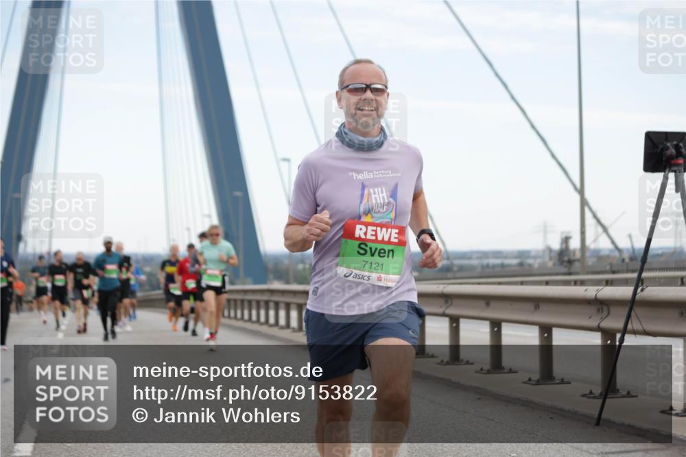 03.10.2025 - Köhlbrandbrückenlauf Jannik Wohlers http://msf.ph/oto/9153822 03.10.2025 15:21:36 Position 1 7121, 9 meine-sportfotos.de
