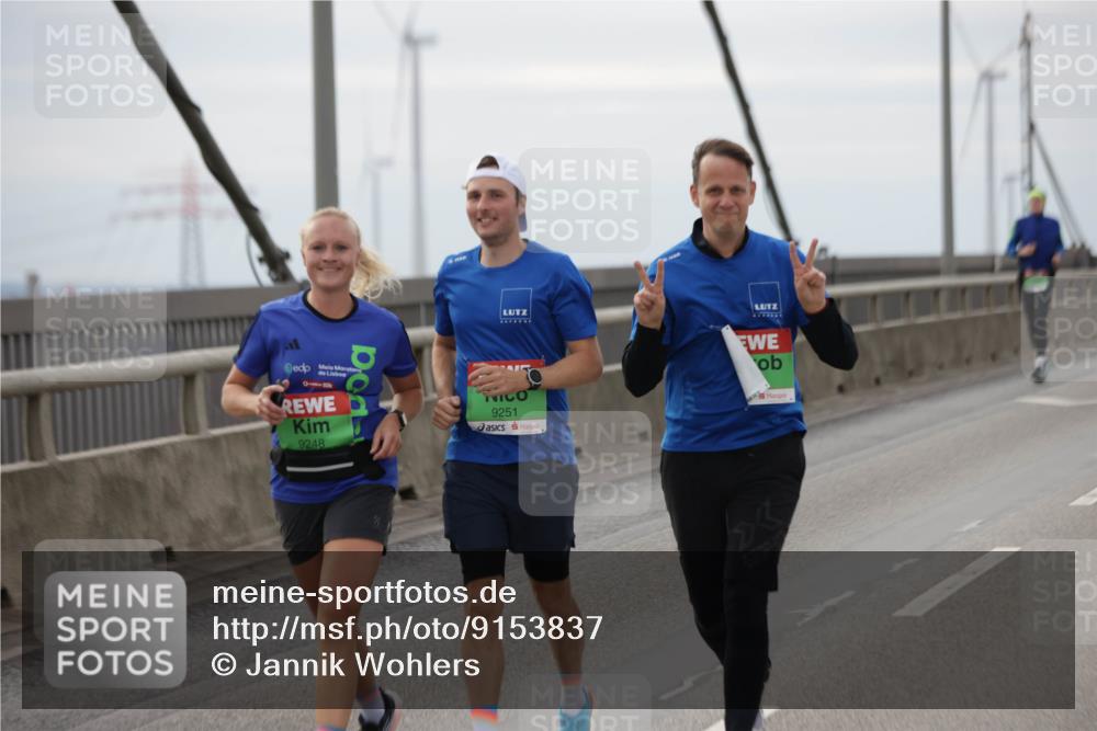 03.10.2025 - Köhlbrandbrückenlauf Jannik Wohlers http://msf.ph/oto/9153837 03.10.2025 16:04:50 Position 1 10, 9248, 9251 meine-sportfotos.de