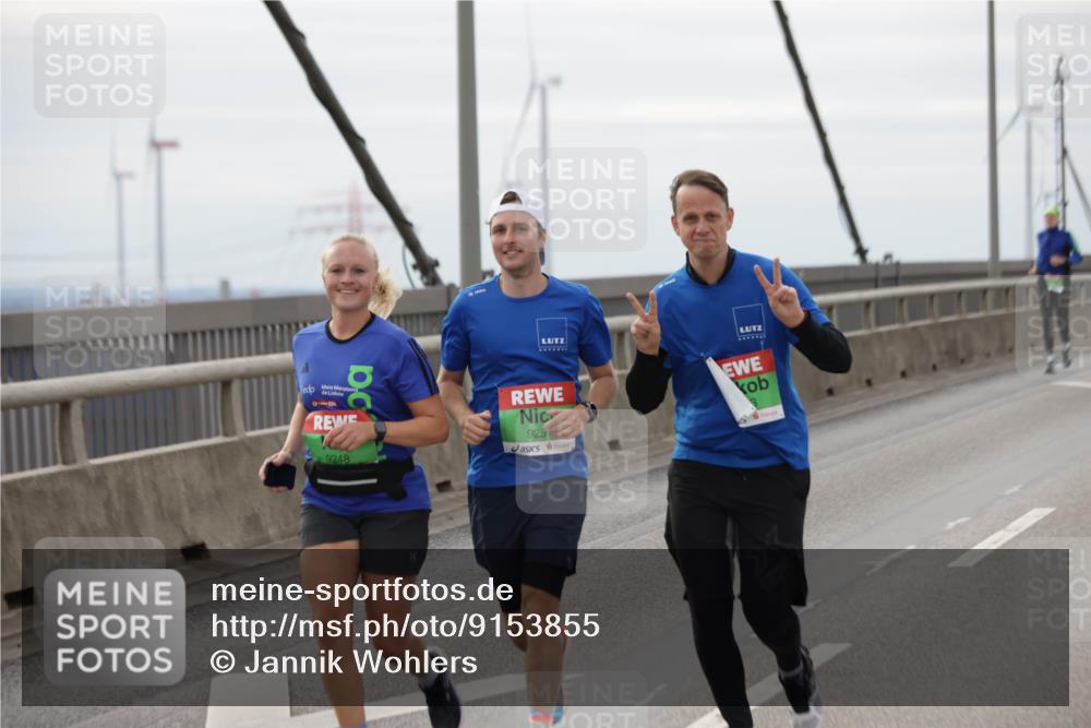 03.10.2025 - Köhlbrandbrückenlauf Jannik Wohlers http://msf.ph/oto/9153855 03.10.2025 16:04:50 Position 1 8110, 9248, 925 meine-sportfotos.de