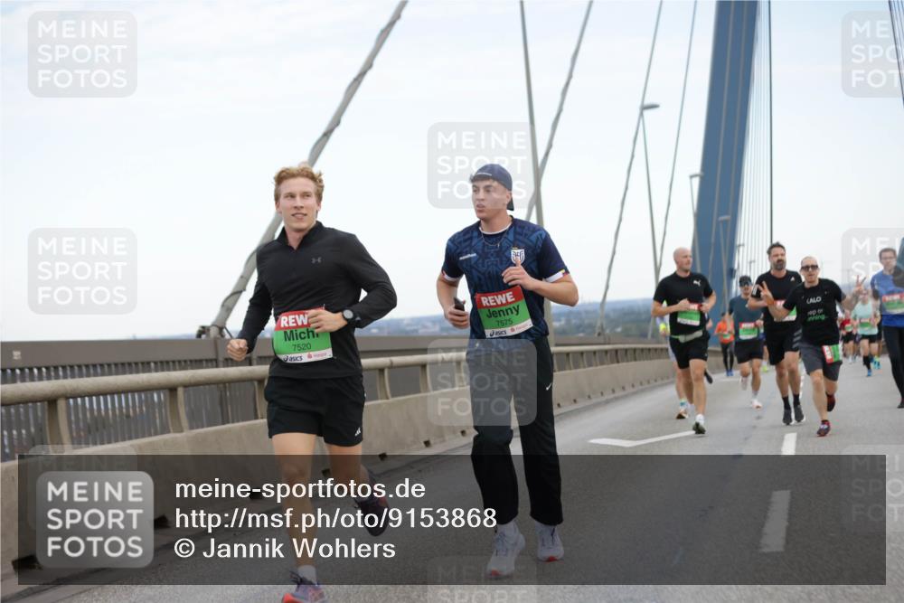 03.10.2025 - Köhlbrandbrückenlauf Jannik Wohlers http://msf.ph/oto/9153868 03.10.2025 15:21:39 Position 1 7520, 7575 meine-sportfotos.de