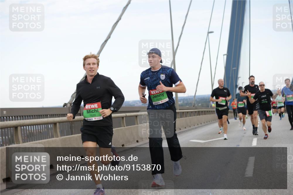 03.10.2025 - Köhlbrandbrückenlauf Jannik Wohlers http://msf.ph/oto/9153870 03.10.2025 15:21:39 Position 1 7520, 7575 meine-sportfotos.de