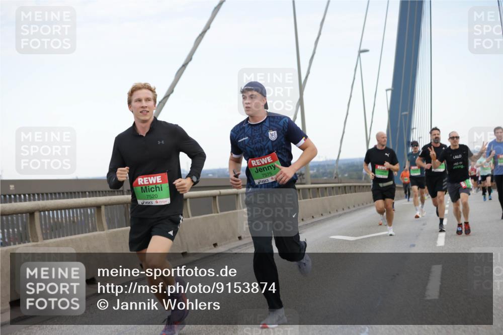 03.10.2025 - Köhlbrandbrückenlauf Jannik Wohlers http://msf.ph/oto/9153874 03.10.2025 15:21:40 Position 1 7520, 7575 meine-sportfotos.de