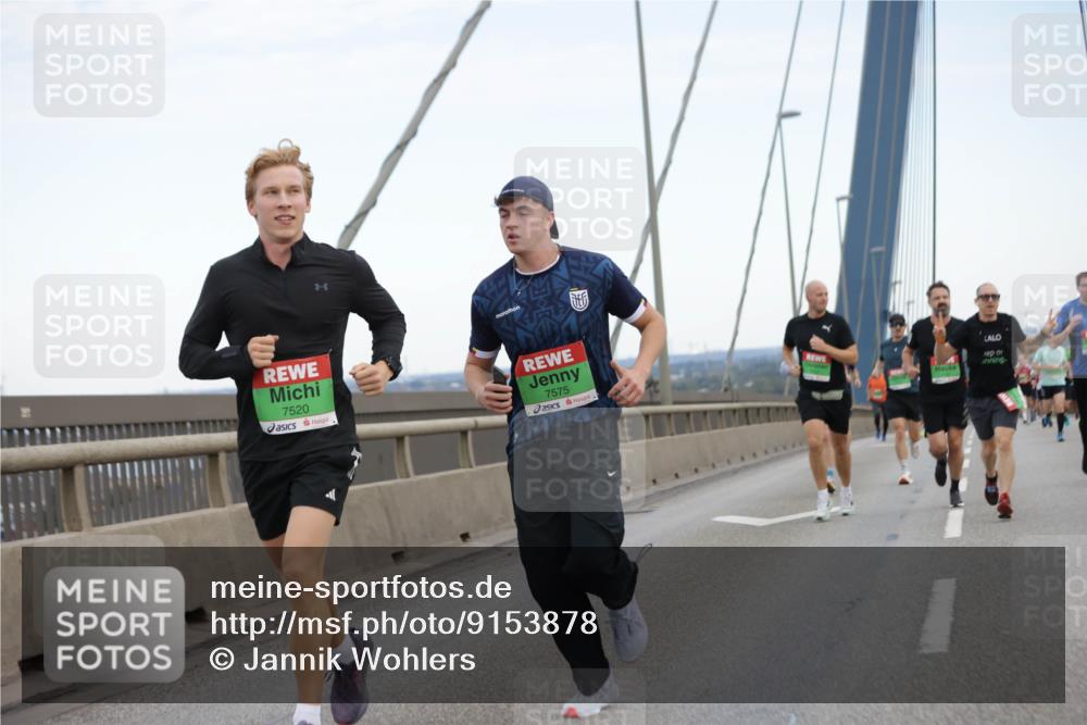 03.10.2025 - Köhlbrandbrückenlauf Jannik Wohlers http://msf.ph/oto/9153878 03.10.2025 15:21:40 Position 1 7520, 7575 meine-sportfotos.de