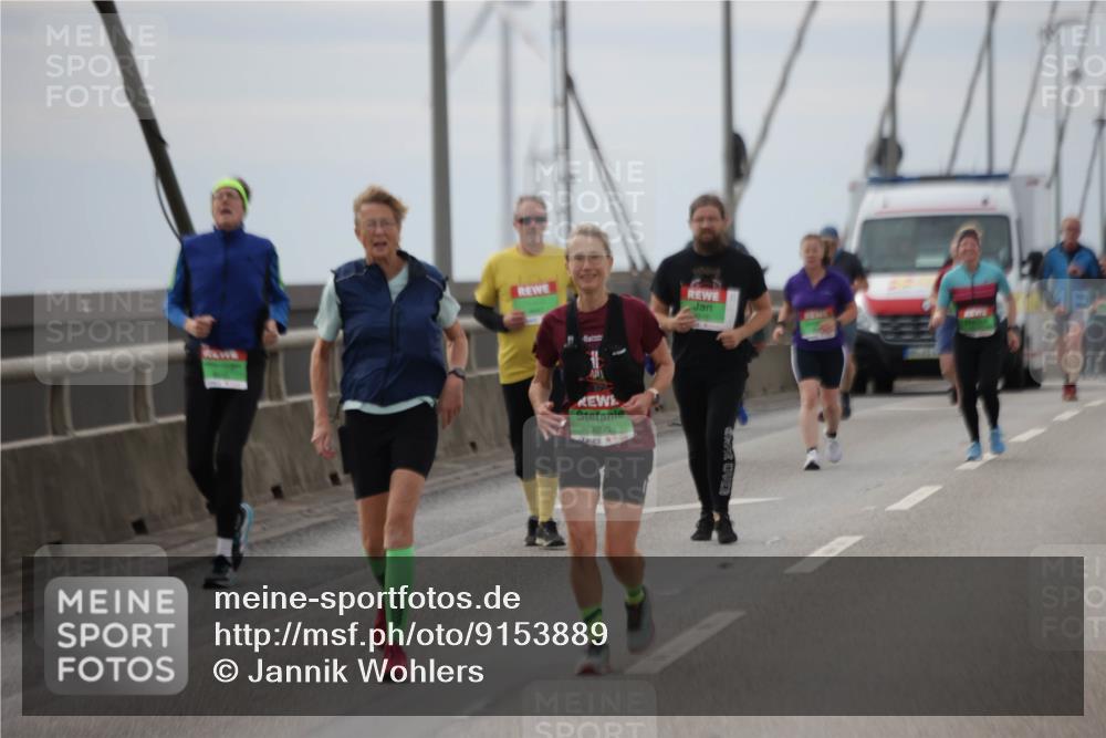03.10.2025 - Köhlbrandbrückenlauf Jannik Wohlers http://msf.ph/oto/9153889 03.10.2025 16:04:55 Position 1 9290 meine-sportfotos.de