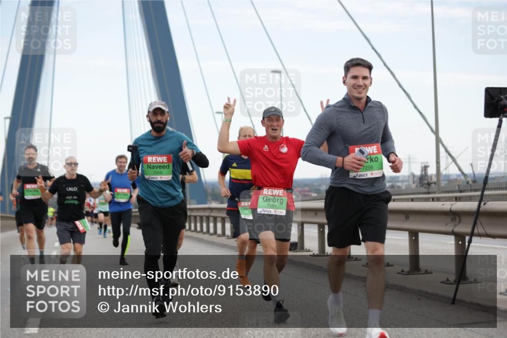 03.10.2025 - Köhlbrandbrückenlauf Jannik Wohlers http://msf.ph/oto/9153890 03.10.2025 15:21:41 Position 1 7016, 7261, 7256 meine-sportfotos.de