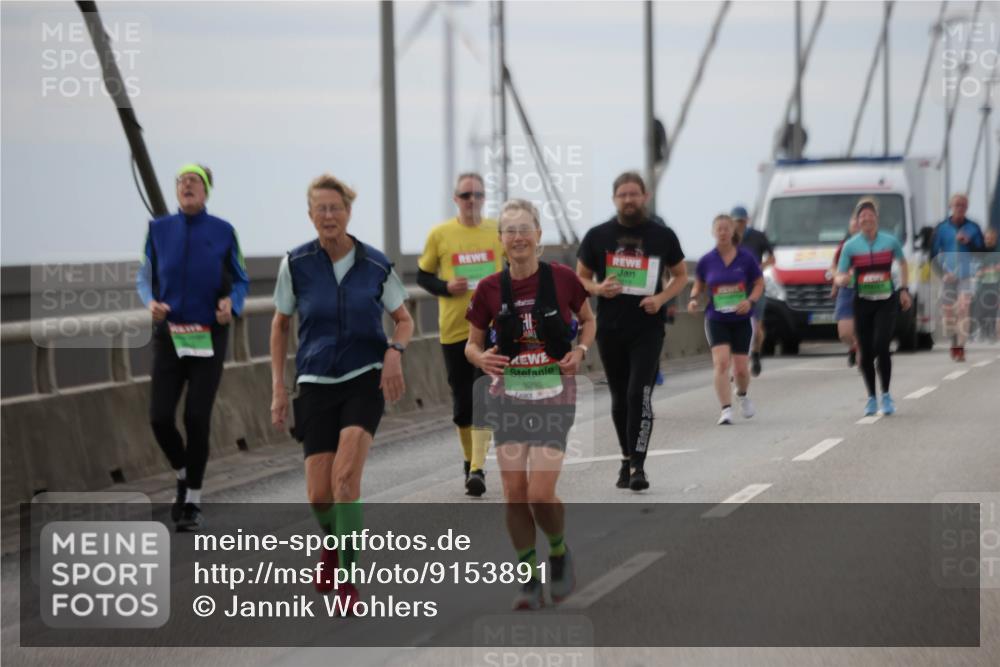 03.10.2025 - Köhlbrandbrückenlauf Jannik Wohlers http://msf.ph/oto/9153891 03.10.2025 16:04:55 Position 1 9290 meine-sportfotos.de