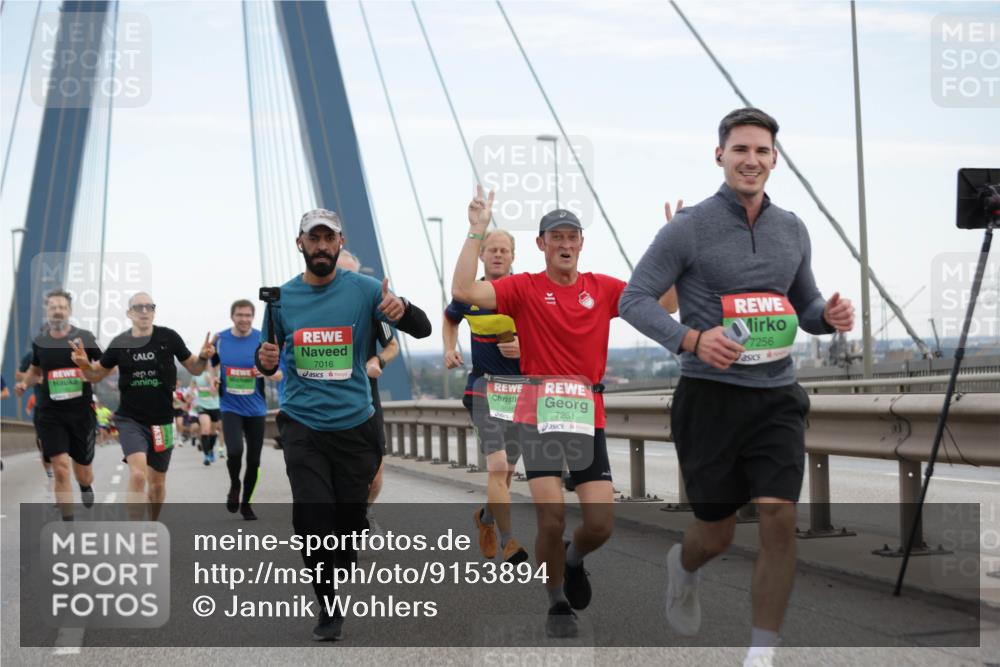 03.10.2025 - Köhlbrandbrückenlauf Jannik Wohlers http://msf.ph/oto/9153894 03.10.2025 15:21:41 Position 1 7016, 7261, 7256 meine-sportfotos.de