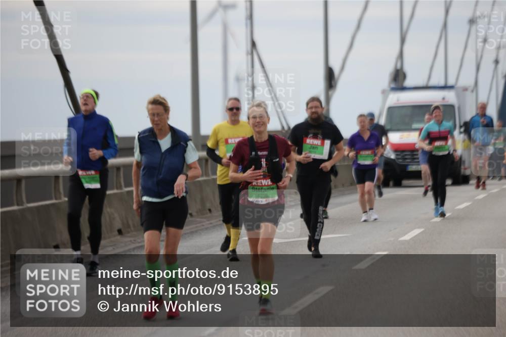 03.10.2025 - Köhlbrandbrückenlauf Jannik Wohlers http://msf.ph/oto/9153895 03.10.2025 16:04:55 Position 1 9290 meine-sportfotos.de