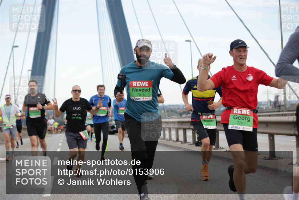 03.10.2025 - Köhlbrandbrückenlauf Jannik Wohlers http://msf.ph/oto/9153906 03.10.2025 15:21:41 Position 1 7016, 9086, 7261 meine-sportfotos.de