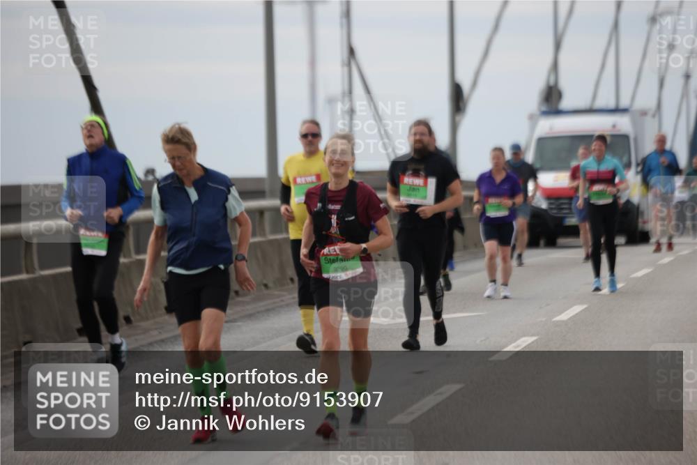 03.10.2025 - Köhlbrandbrückenlauf Jannik Wohlers http://msf.ph/oto/9153907 03.10.2025 16:04:55 Position 1 9290 meine-sportfotos.de