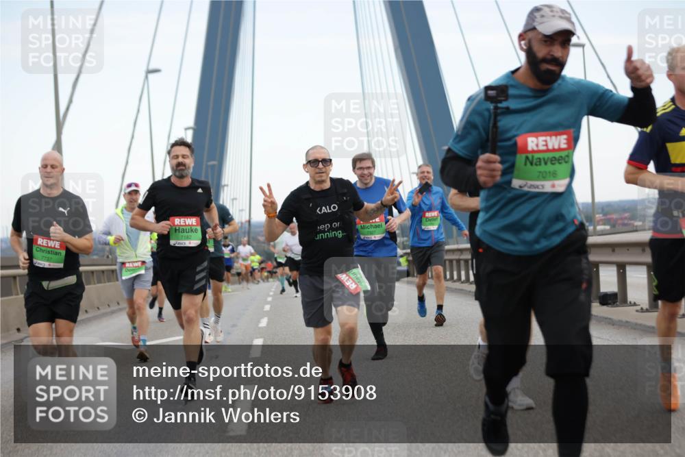 03.10.2025 - Köhlbrandbrückenlauf Jannik Wohlers http://msf.ph/oto/9153908 03.10.2025 15:21:42 Position 1 7737, 7182, 7327, 7016 meine-sportfotos.de