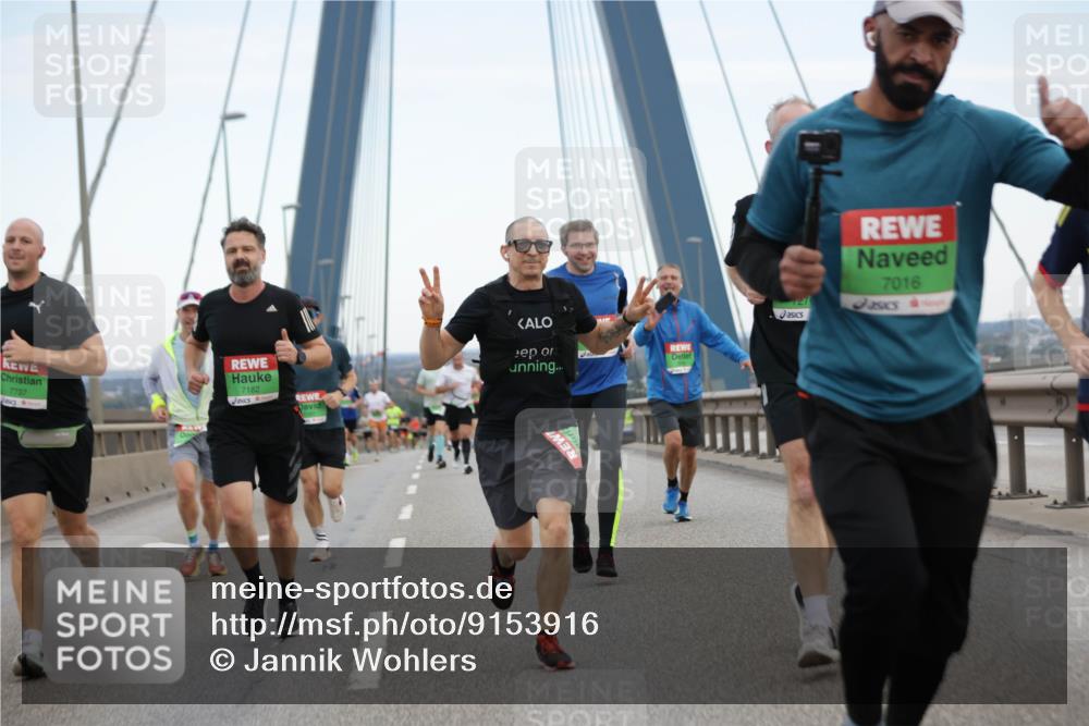 03.10.2025 - Köhlbrandbrückenlauf Jannik Wohlers http://msf.ph/oto/9153916 03.10.2025 15:21:42 Position 1 7737, 7182, 21, 7016 meine-sportfotos.de
