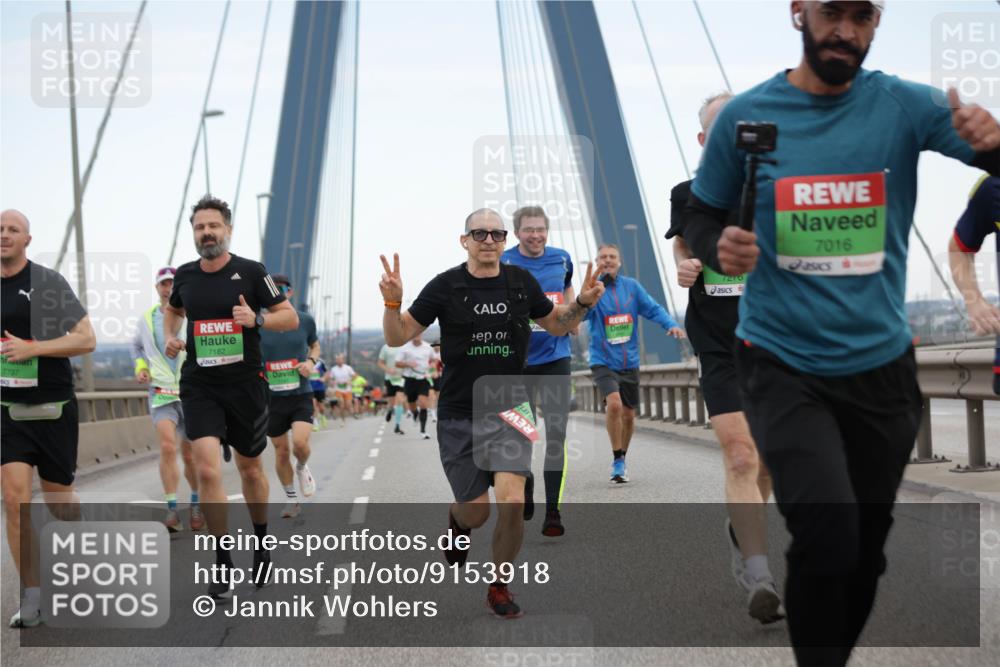 03.10.2025 - Köhlbrandbrückenlauf Jannik Wohlers http://msf.ph/oto/9153918 03.10.2025 15:21:42 Position 1 7737, 7182, 7276, 7016 meine-sportfotos.de