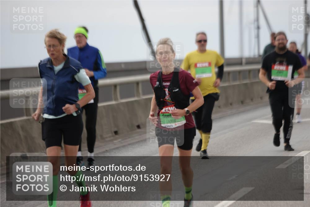 03.10.2025 - Köhlbrandbrückenlauf Jannik Wohlers http://msf.ph/oto/9153927 03.10.2025 16:04:57 Position 1 9290 meine-sportfotos.de