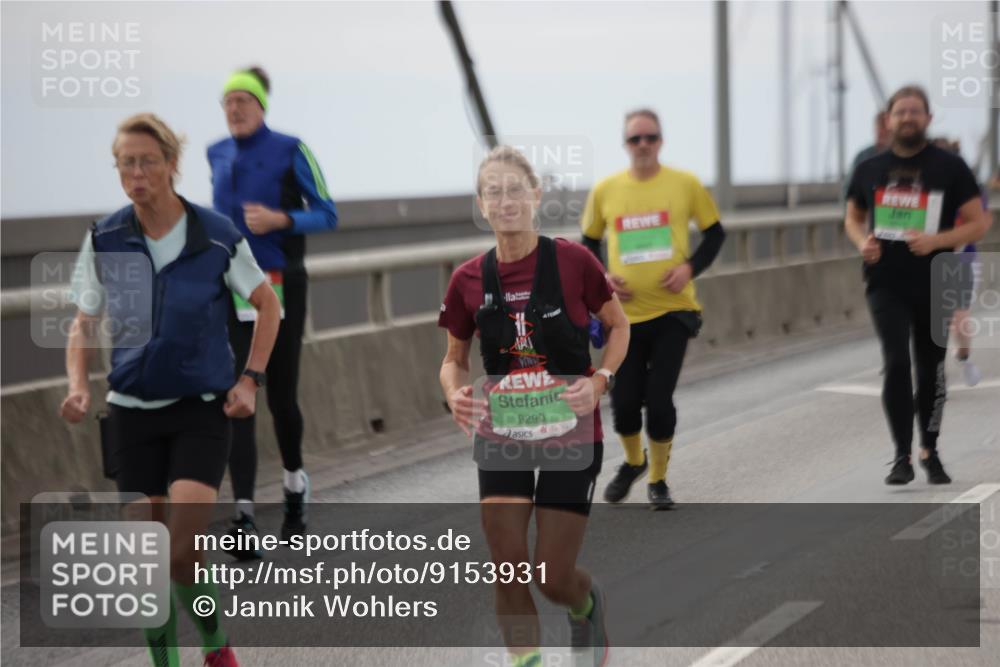 03.10.2025 - Köhlbrandbrückenlauf Jannik Wohlers http://msf.ph/oto/9153931 03.10.2025 16:04:57 Position 1 9290 meine-sportfotos.de