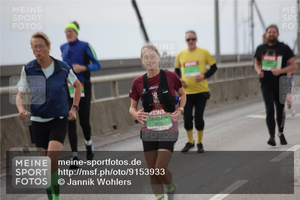 03.10.2025 - Köhlbrandbrückenlauf Jannik Wohlers http://msf.ph/oto/9153933 03.10.2025 16:04:57 Position 1 9290 meine-sportfotos.de