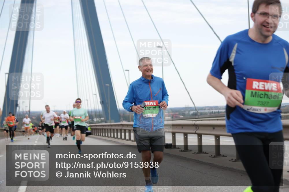 03.10.2025 - Köhlbrandbrückenlauf Jannik Wohlers http://msf.ph/oto/9153938 03.10.2025 15:21:45 Position 1 7282, 7327 meine-sportfotos.de