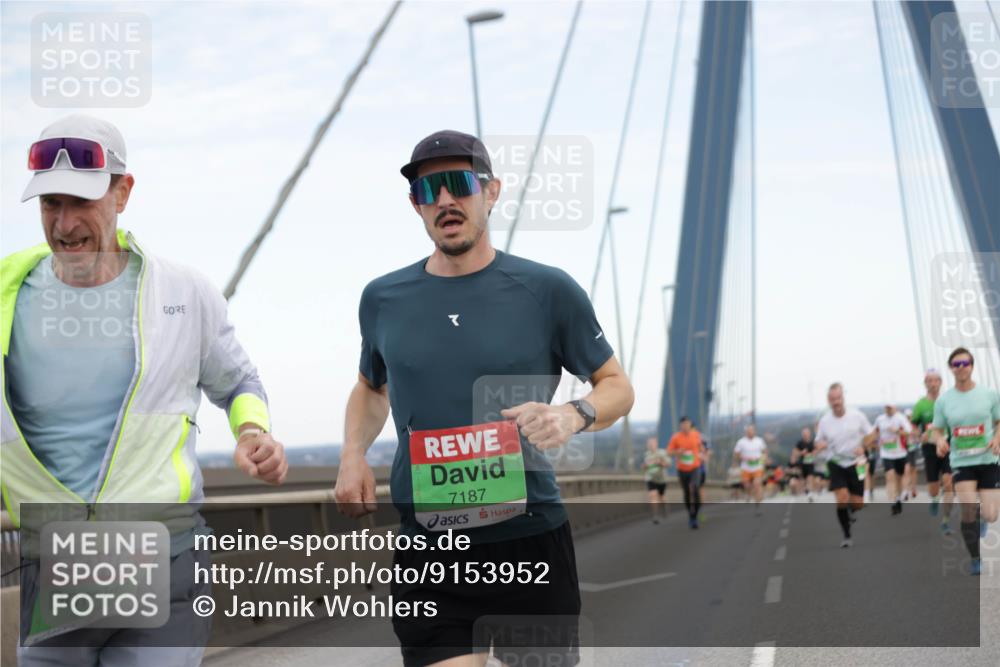 03.10.2025 - Köhlbrandbrückenlauf Jannik Wohlers http://msf.ph/oto/9153952 03.10.2025 15:21:45 Position 1 7187 meine-sportfotos.de