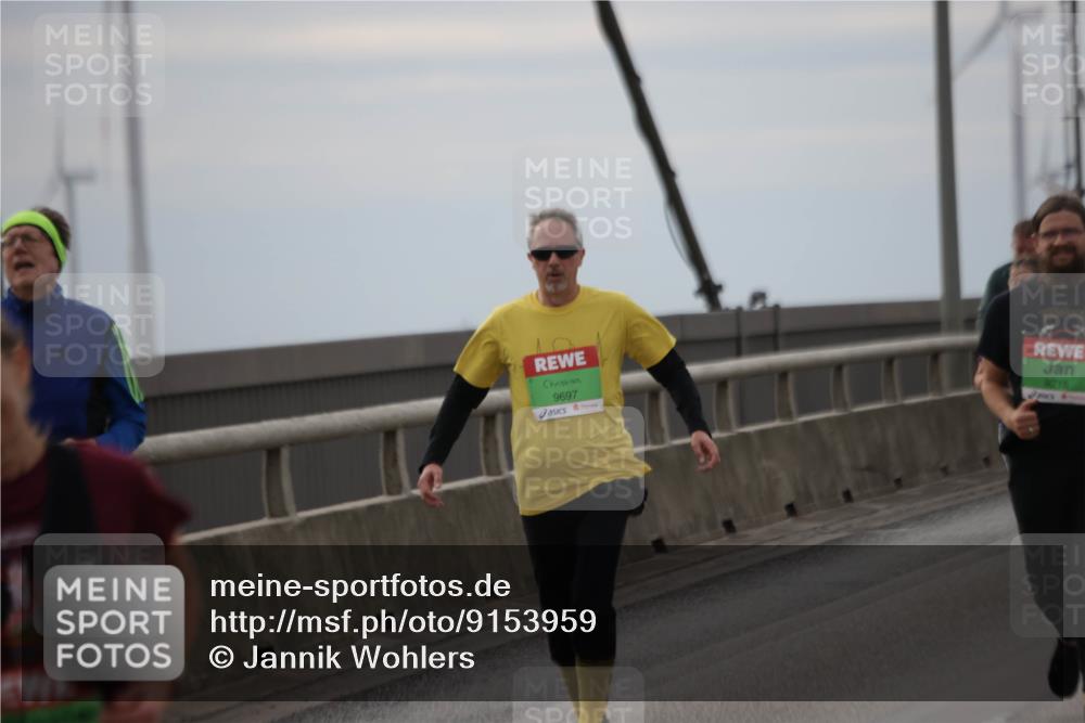 03.10.2025 - Köhlbrandbrückenlauf Jannik Wohlers http://msf.ph/oto/9153959 03.10.2025 16:04:59 Position 1 9697, 9215 meine-sportfotos.de