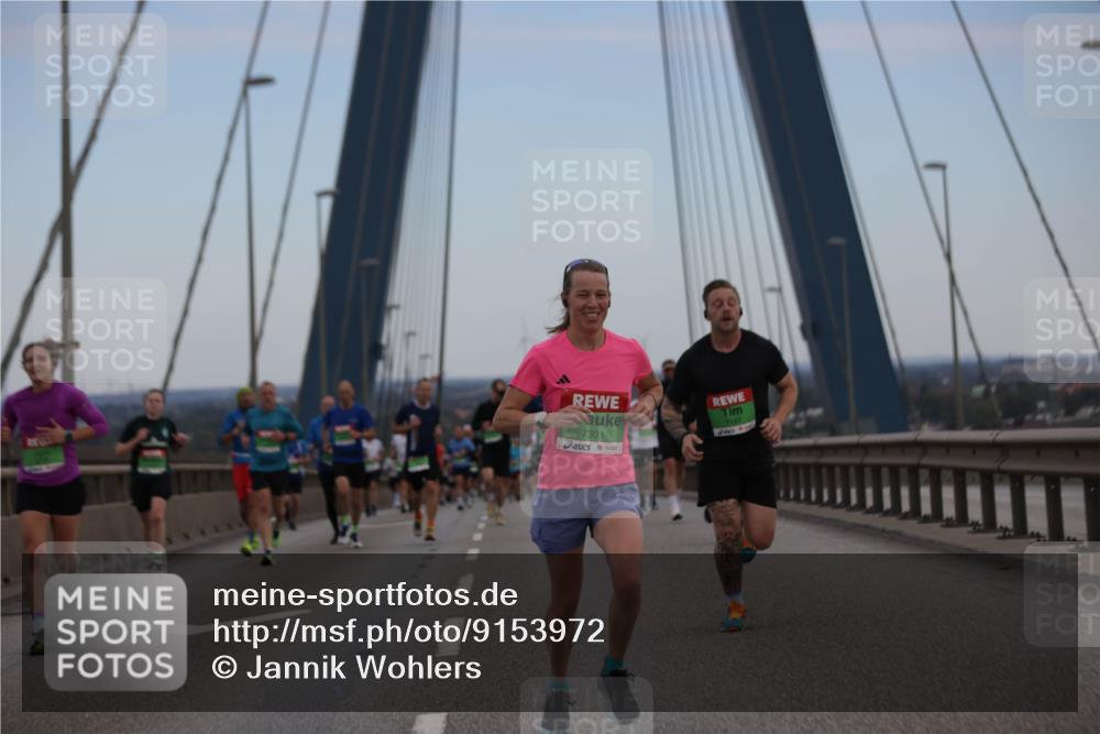 03.10.2025 - Köhlbrandbrückenlauf Jannik Wohlers http://msf.ph/oto/9153972 03.10.2025 15:22:45 Position 1 7301, 7147 meine-sportfotos.de