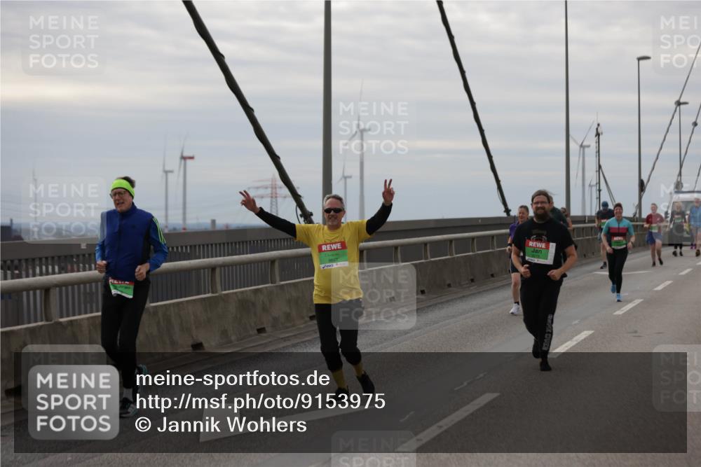03.10.2025 - Köhlbrandbrückenlauf Jannik Wohlers http://msf.ph/oto/9153975 03.10.2025 16:05:02 Position 1 9697 meine-sportfotos.de