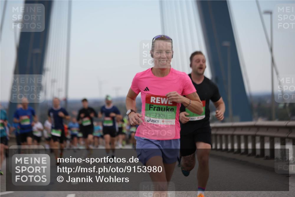 03.10.2025 - Köhlbrandbrückenlauf Jannik Wohlers http://msf.ph/oto/9153980 03.10.2025 15:22:45 Position 1 7301, 7147 meine-sportfotos.de