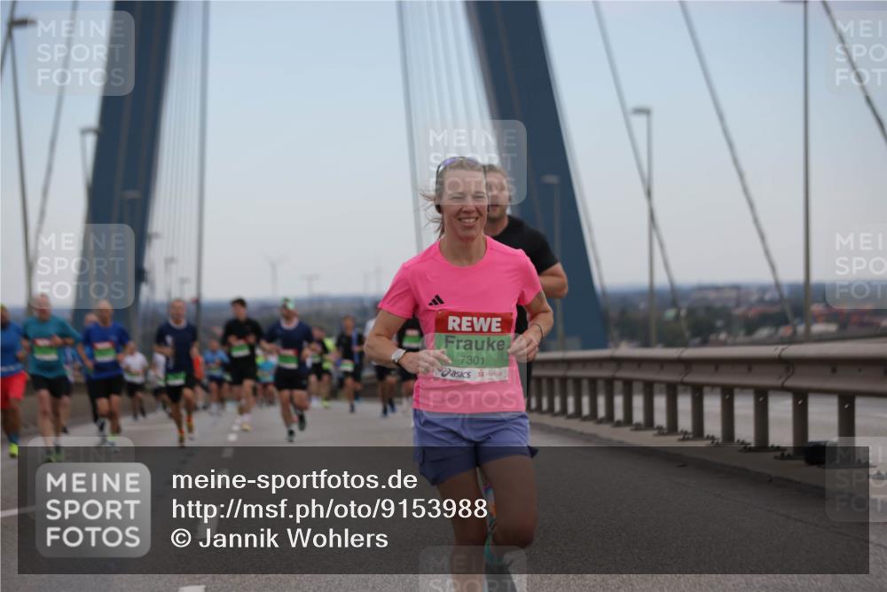 03.10.2025 - Köhlbrandbrückenlauf Jannik Wohlers http://msf.ph/oto/9153988 03.10.2025 15:22:45 Position 1 7301 meine-sportfotos.de