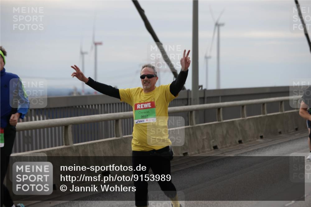 03.10.2025 - Köhlbrandbrückenlauf Jannik Wohlers http://msf.ph/oto/9153989 03.10.2025 16:05:02 Position 1 9697 meine-sportfotos.de