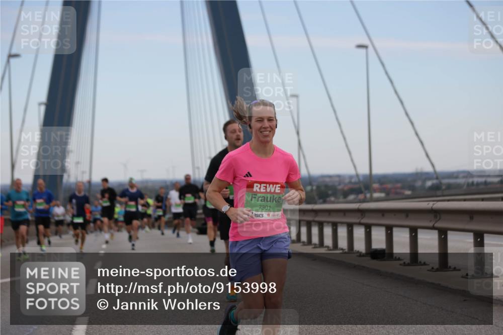 03.10.2025 - Köhlbrandbrückenlauf Jannik Wohlers http://msf.ph/oto/9153998 03.10.2025 15:22:46 Position 1 7301 meine-sportfotos.de
