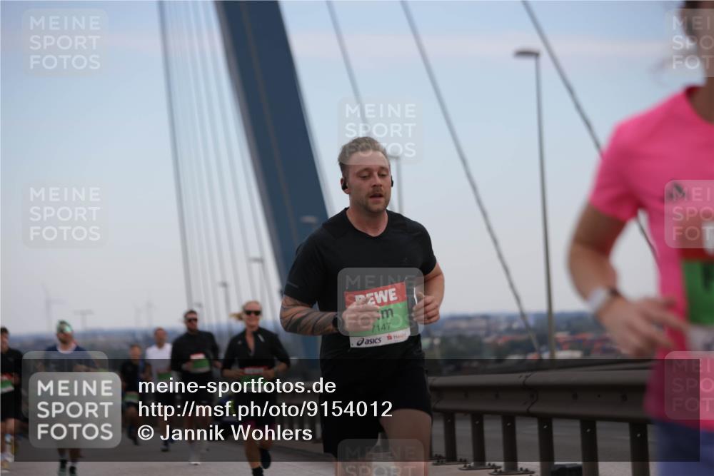 03.10.2025 - Köhlbrandbrückenlauf Jannik Wohlers http://msf.ph/oto/9154012 03.10.2025 15:22:46 Position 1 7147 meine-sportfotos.de