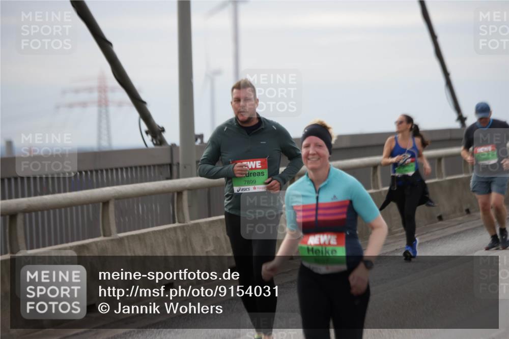 03.10.2025 - Köhlbrandbrückenlauf Jannik Wohlers http://msf.ph/oto/9154031 03.10.2025 16:05:08 Position 1 7899 meine-sportfotos.de