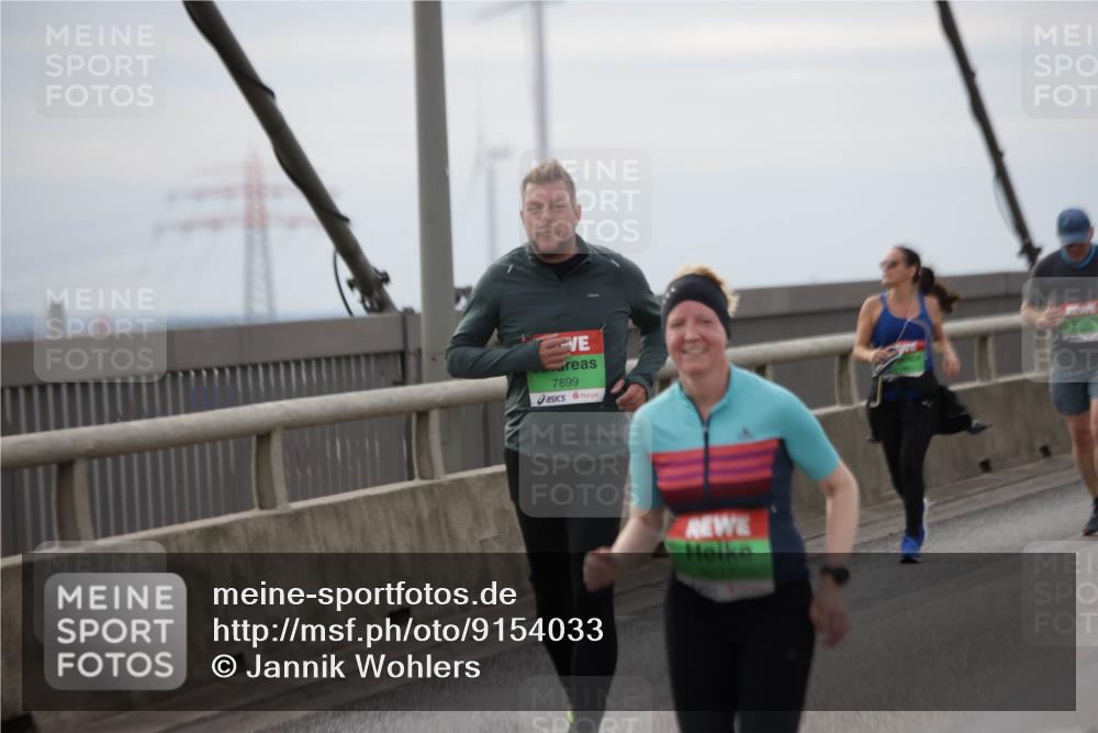 03.10.2025 - Köhlbrandbrückenlauf Jannik Wohlers http://msf.ph/oto/9154033 03.10.2025 16:05:08 Position 1 7899 meine-sportfotos.de