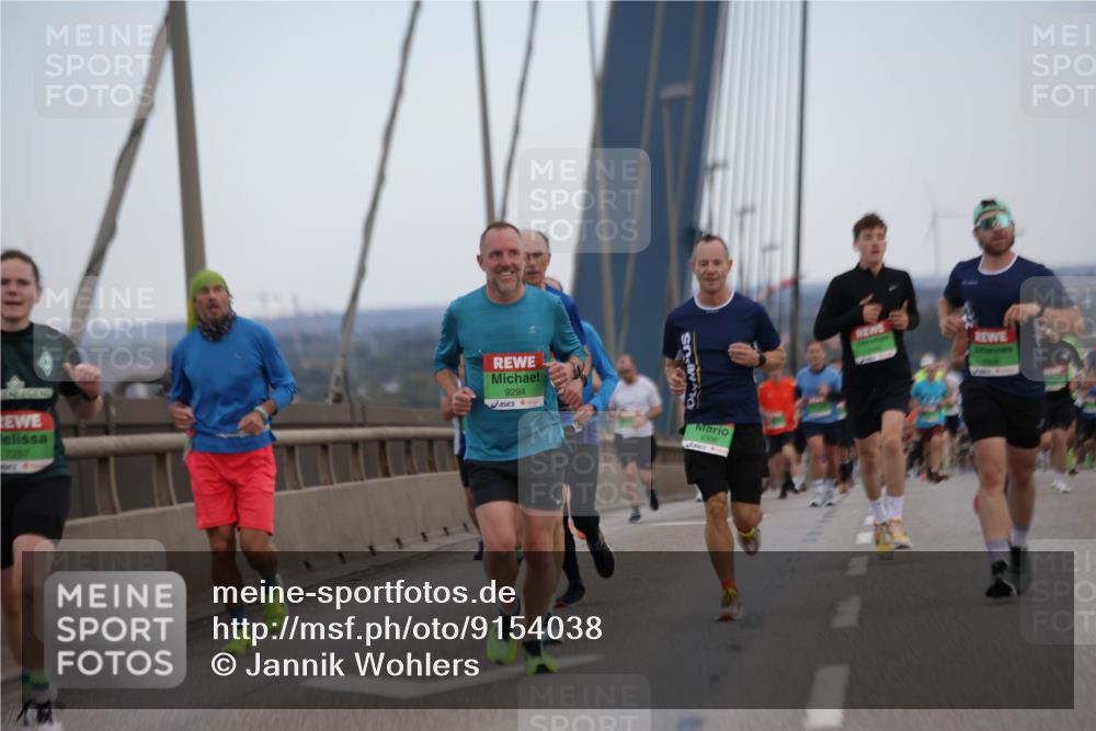 03.10.2025 - Köhlbrandbrückenlauf Jannik Wohlers http://msf.ph/oto/9154038 03.10.2025 15:22:48 Position 1 7257, 9294, 9306 meine-sportfotos.de