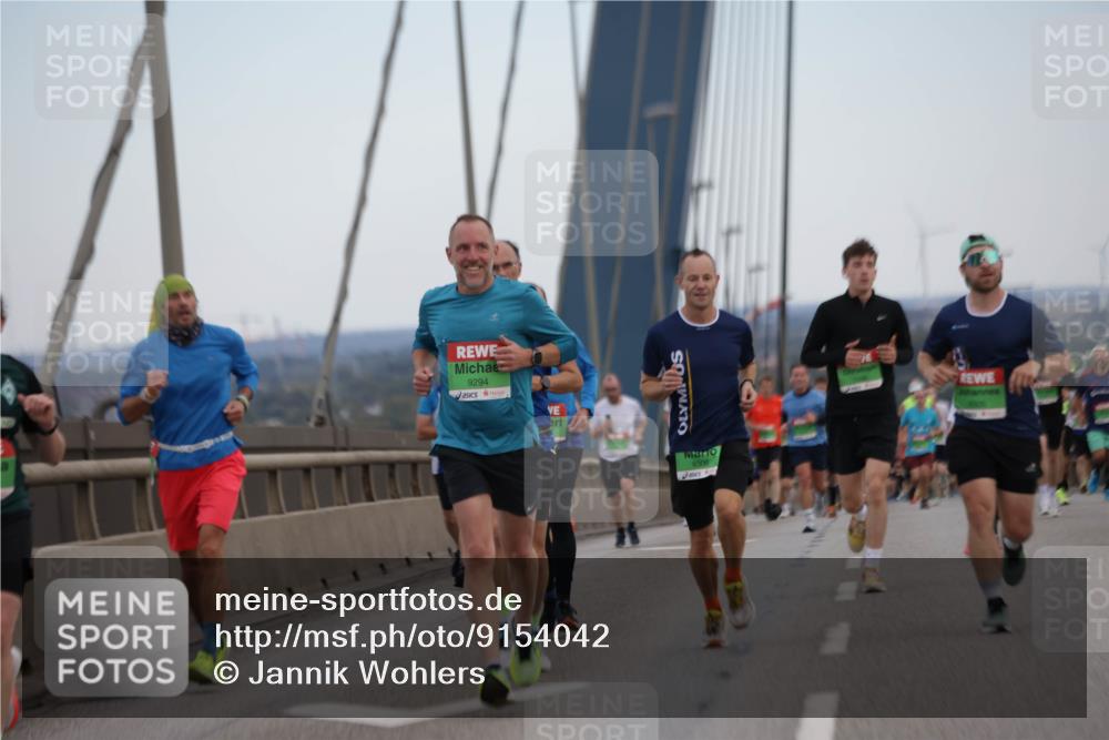 03.10.2025 - Köhlbrandbrückenlauf Jannik Wohlers http://msf.ph/oto/9154042 03.10.2025 15:22:48 Position 1 9294, 9306 meine-sportfotos.de