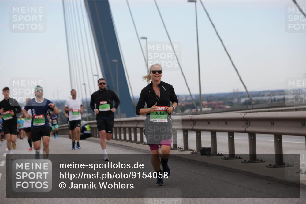 03.10.2025 - Köhlbrandbrückenlauf Jannik Wohlers http://msf.ph/oto/9154058 03.10.2025 15:22:49 Position 1 7223 meine-sportfotos.de