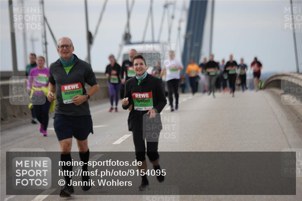 03.10.2025 - Köhlbrandbrückenlauf Jannik Wohlers http://msf.ph/oto/9154095 03.10.2025 16:05:14 Position 1 8382 meine-sportfotos.de