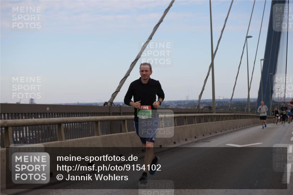 03.10.2025 - Köhlbrandbrückenlauf Jannik Wohlers http://msf.ph/oto/9154102 03.10.2025 15:23:29 Position 1 7099 meine-sportfotos.de