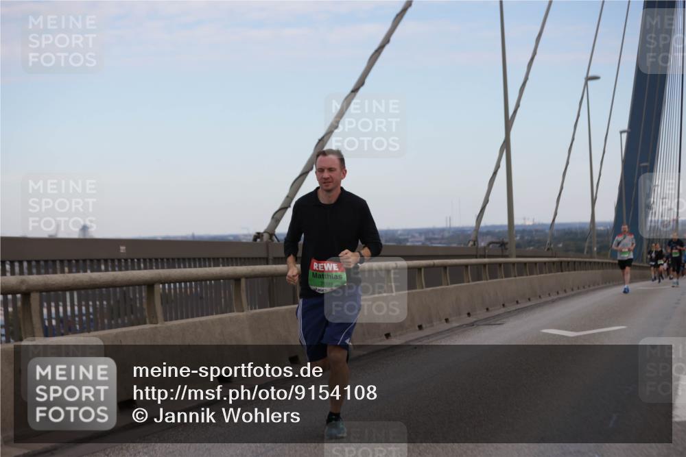 03.10.2025 - Köhlbrandbrückenlauf Jannik Wohlers http://msf.ph/oto/9154108 03.10.2025 15:23:29 Position 1 7099 meine-sportfotos.de