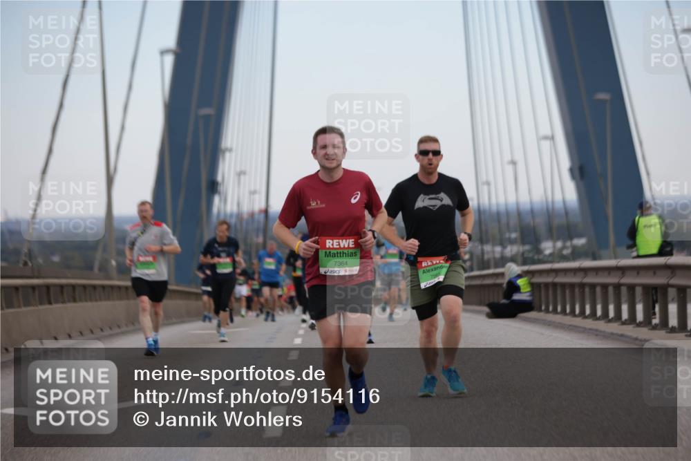 03.10.2025 - Köhlbrandbrückenlauf Jannik Wohlers http://msf.ph/oto/9154116 03.10.2025 15:23:31 Position 1 7364, 7561 meine-sportfotos.de