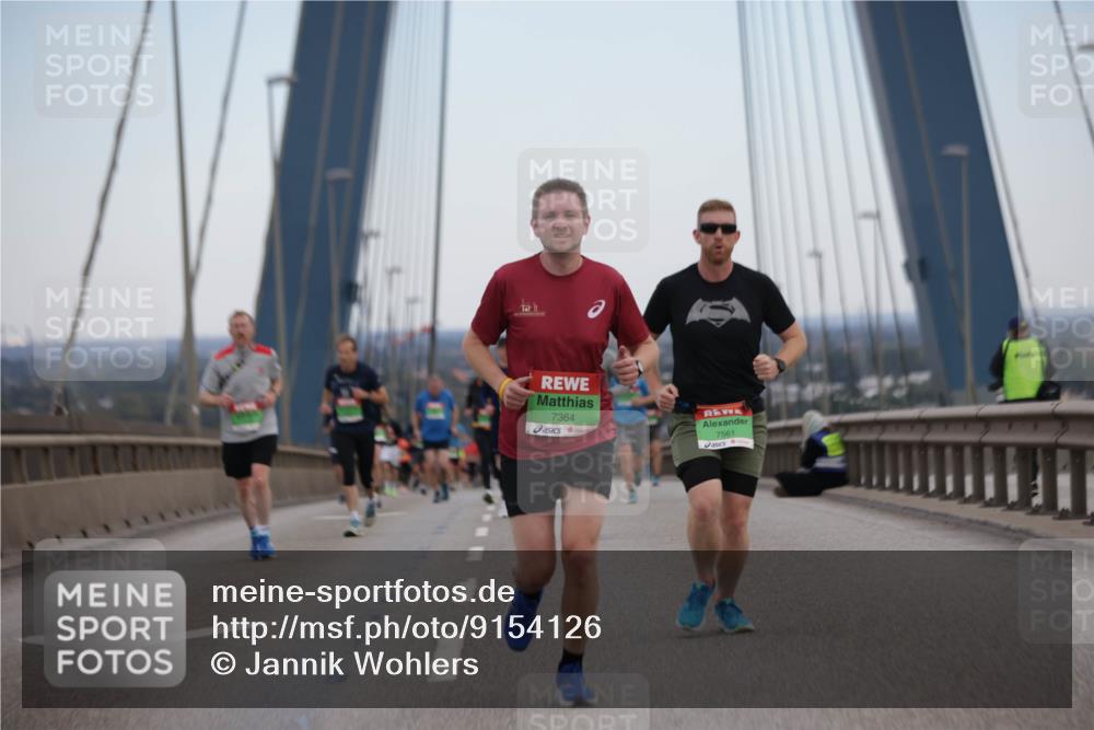 03.10.2025 - Köhlbrandbrückenlauf Jannik Wohlers http://msf.ph/oto/9154126 03.10.2025 15:23:32 Position 1 7364, 7561 meine-sportfotos.de