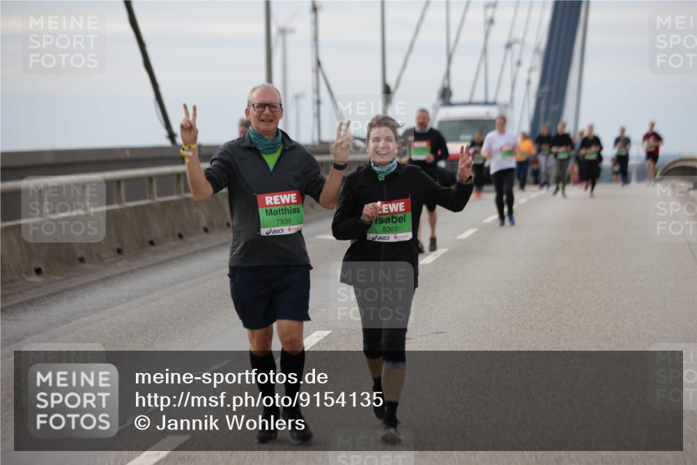 03.10.2025 - Köhlbrandbrückenlauf Jannik Wohlers http://msf.ph/oto/9154135 03.10.2025 16:05:16 Position 1 7939, 8382 meine-sportfotos.de