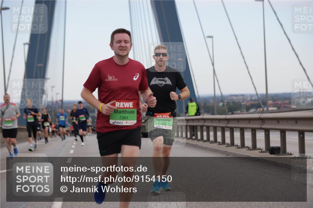 03.10.2025 - Köhlbrandbrückenlauf Jannik Wohlers http://msf.ph/oto/9154150 03.10.2025 15:23:33 Position 1 11, 7364, 7561 meine-sportfotos.de