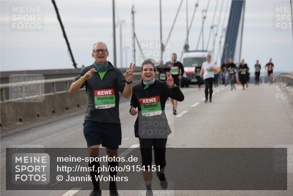 03.10.2025 - Köhlbrandbrückenlauf Jannik Wohlers http://msf.ph/oto/9154151 03.10.2025 16:05:17 Position 1 7939, 8382 meine-sportfotos.de
