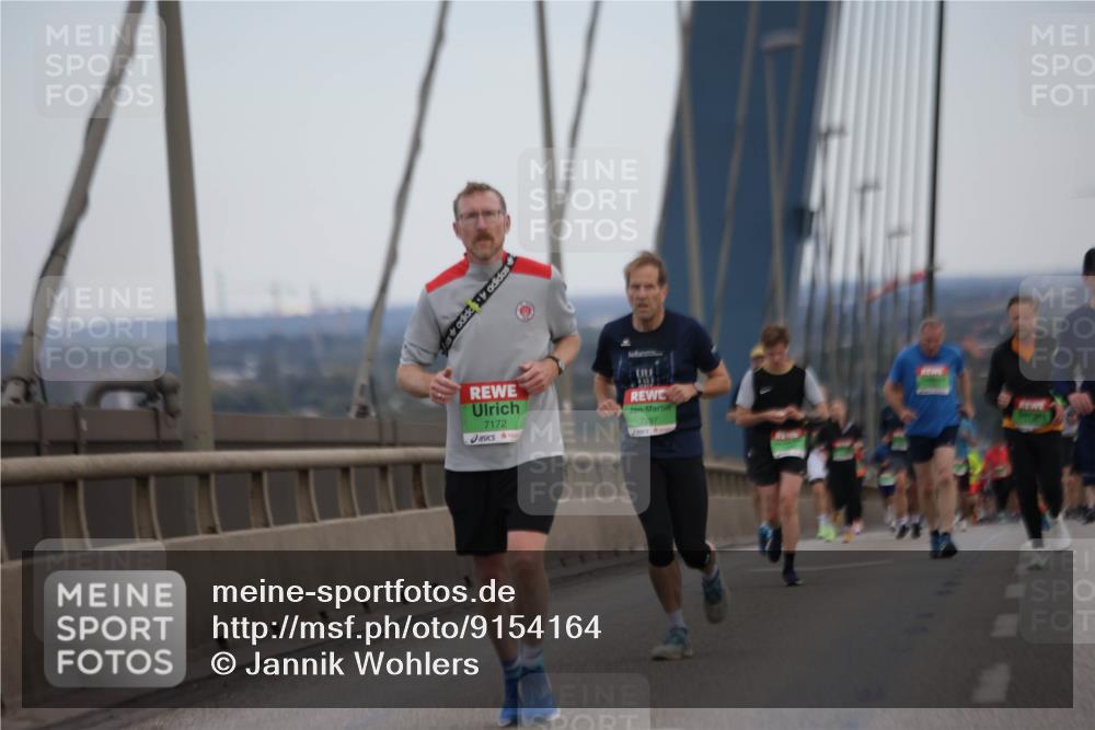 03.10.2025 - Köhlbrandbrückenlauf Jannik Wohlers http://msf.ph/oto/9154164 03.10.2025 15:23:35 Position 1 7172, 7297 meine-sportfotos.de