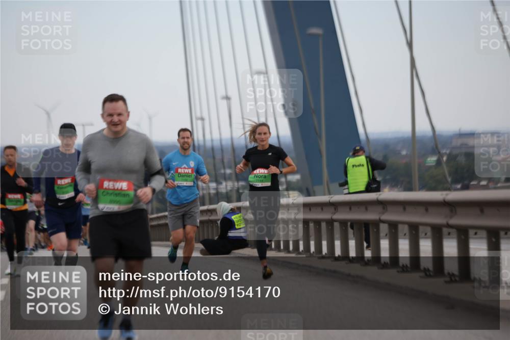 03.10.2025 - Köhlbrandbrückenlauf Jannik Wohlers http://msf.ph/oto/9154170 03.10.2025 15:23:36 Position 1 8095, 7144 meine-sportfotos.de