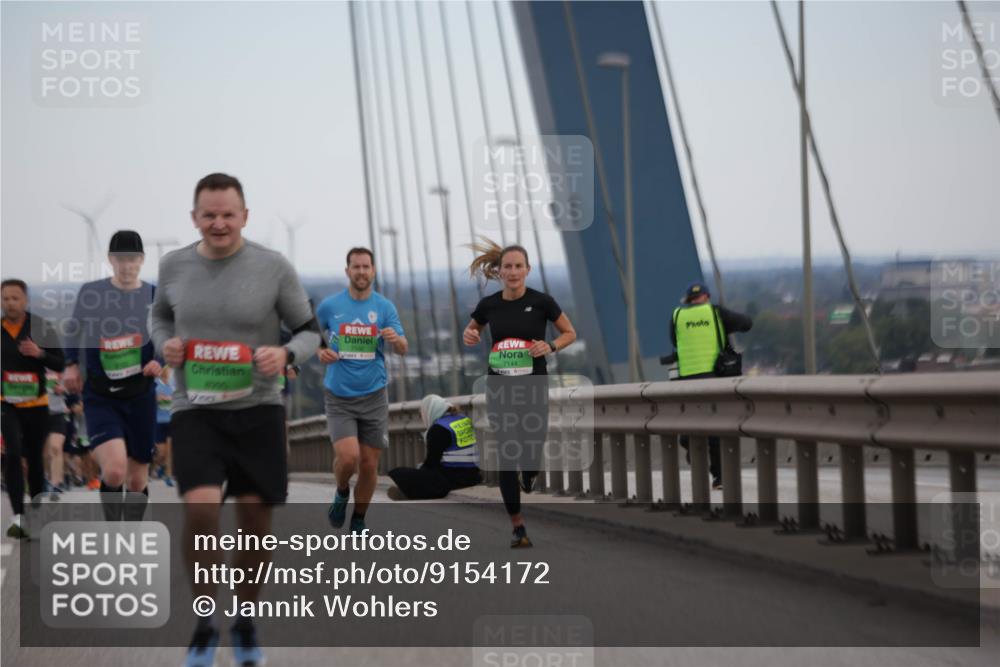 03.10.2025 - Köhlbrandbrückenlauf Jannik Wohlers http://msf.ph/oto/9154172 03.10.2025 15:23:36 Position 1 8995, 7144 meine-sportfotos.de