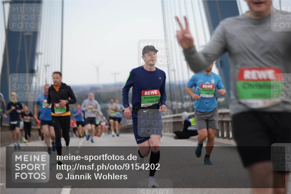 03.10.2025 - Köhlbrandbrückenlauf Jannik Wohlers http://msf.ph/oto/9154202 03.10.2025 15:23:39 Position 1 7102, 9103 meine-sportfotos.de